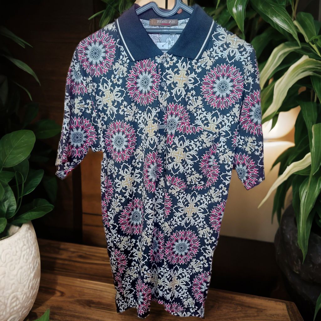 kaos kerah pria dewasa motif batik