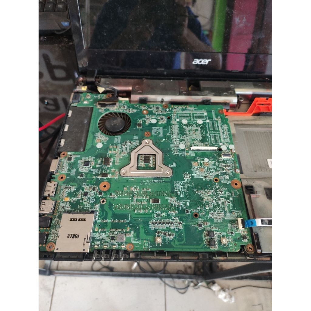Mesin Mainboard Acer E1 471 431 470 VGA 1 Giga