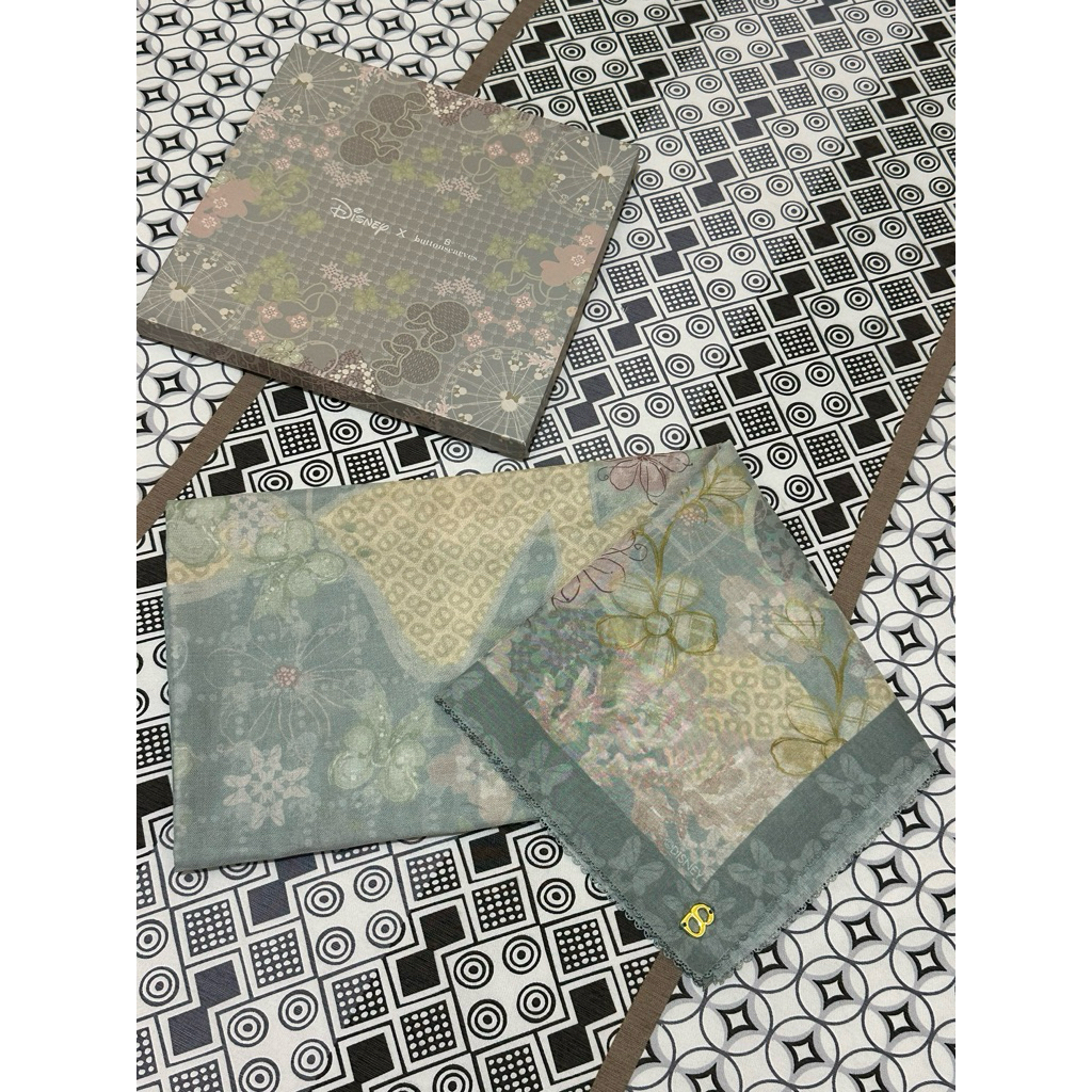 PL Buttonscarves The Dream Park Jade