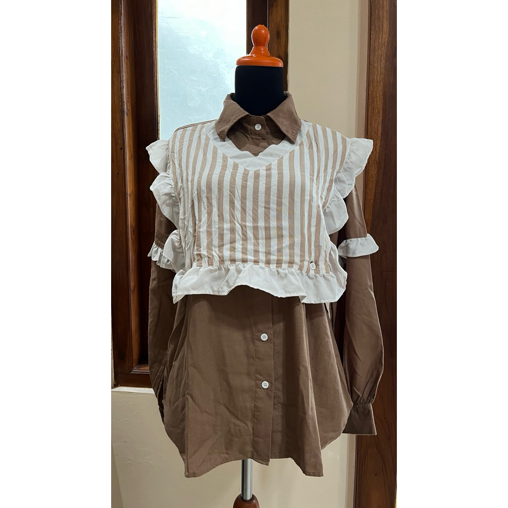 DYA ID Aqila Stripe Atasan Top Kemeja Stripe