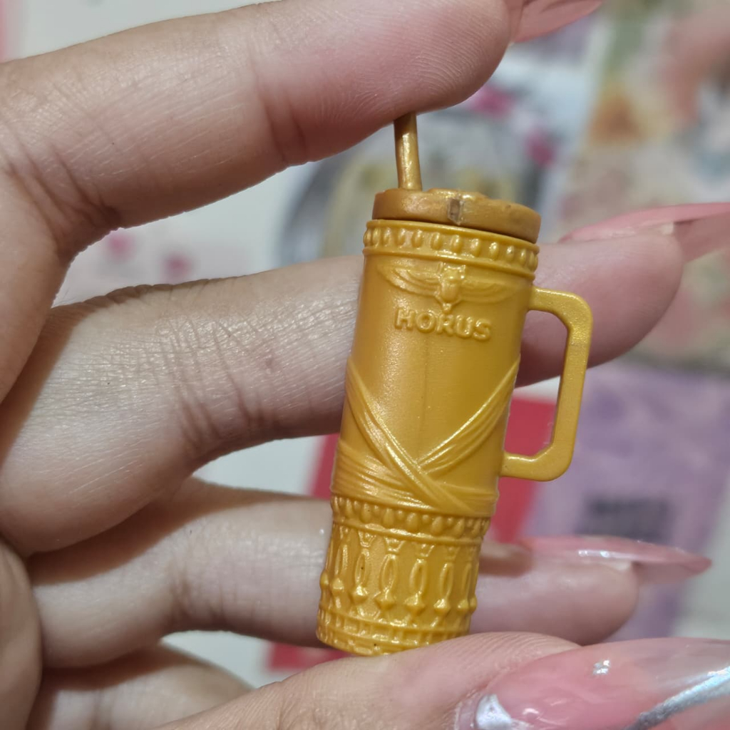 Aksesoris Boneka Monster High Nefera de Nile Tumbler Gold