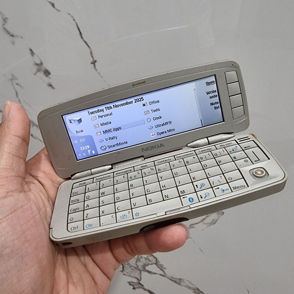 NOKIA COMMUNICATOR 9300 / KOMUNIKATOR