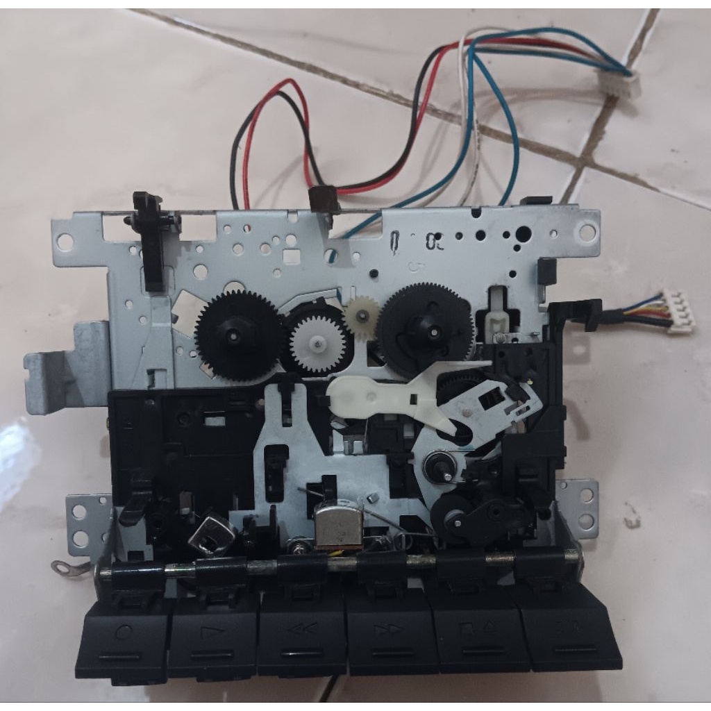 Mekanik Tape dek Polytron BIG BAND seri 3201 masih berfungsi dgn baik