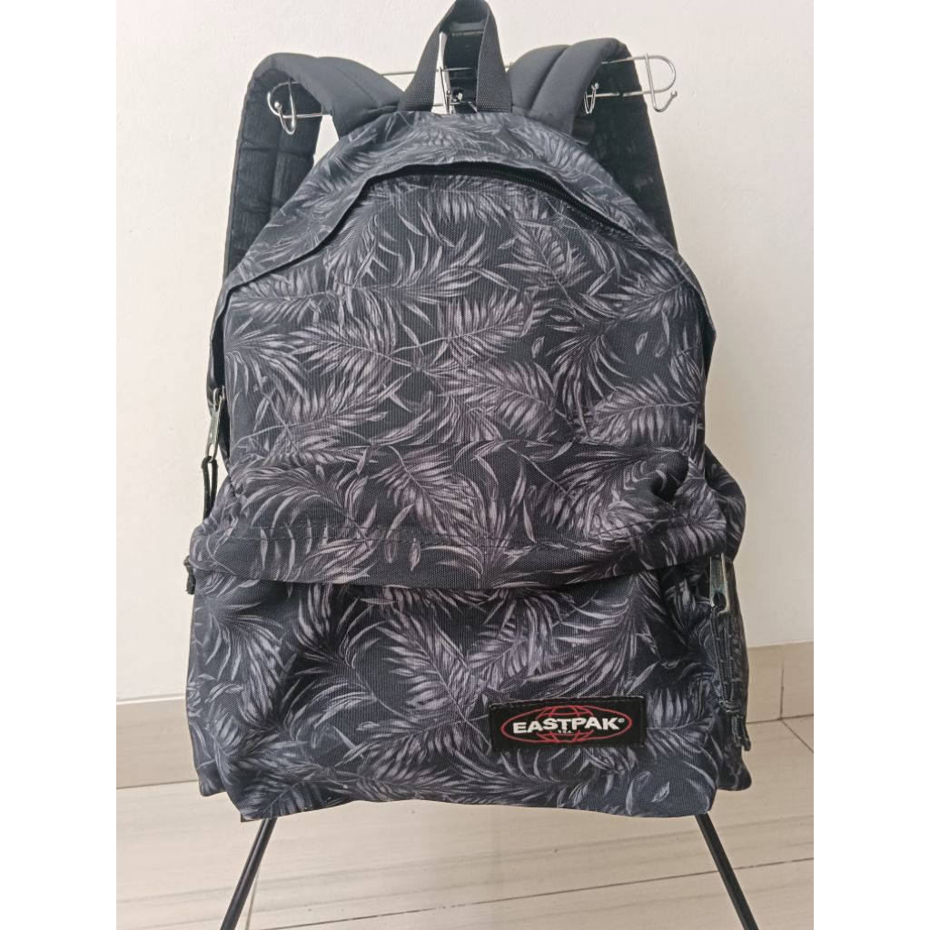 ransel eastpak motif