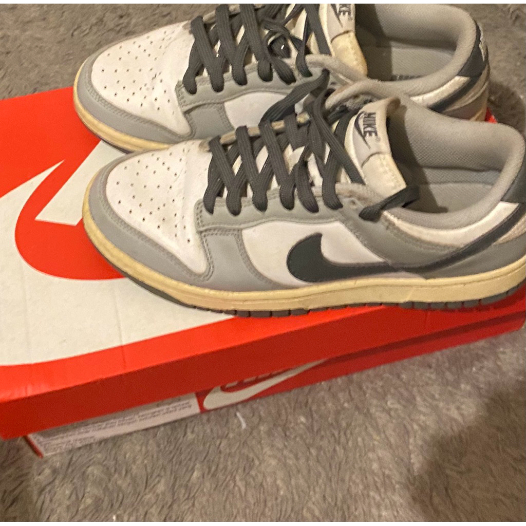 Preloved Nike dunk low women