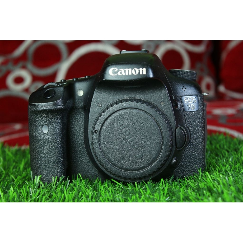 canon 7D body only