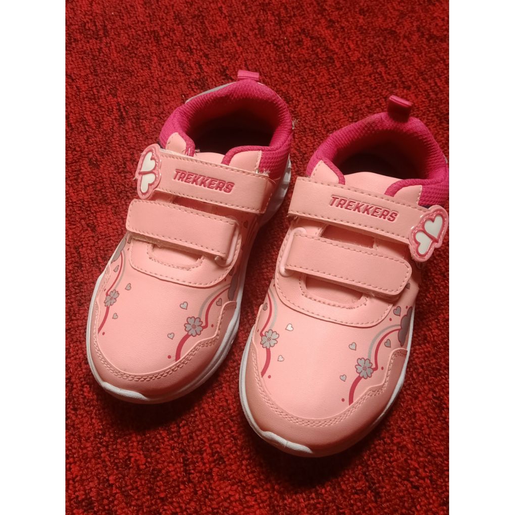 Sepatu Anak Perempuan Trekkers