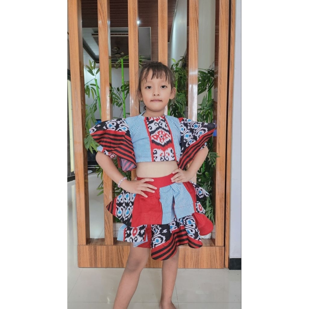 BAJU FASHION SHOW ANAK TEMA BATIK