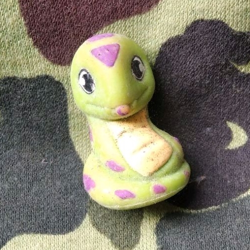 mini figure ular hijau kecil figure squinki do drops patung hewan ular imut melingkar berdiri Green 