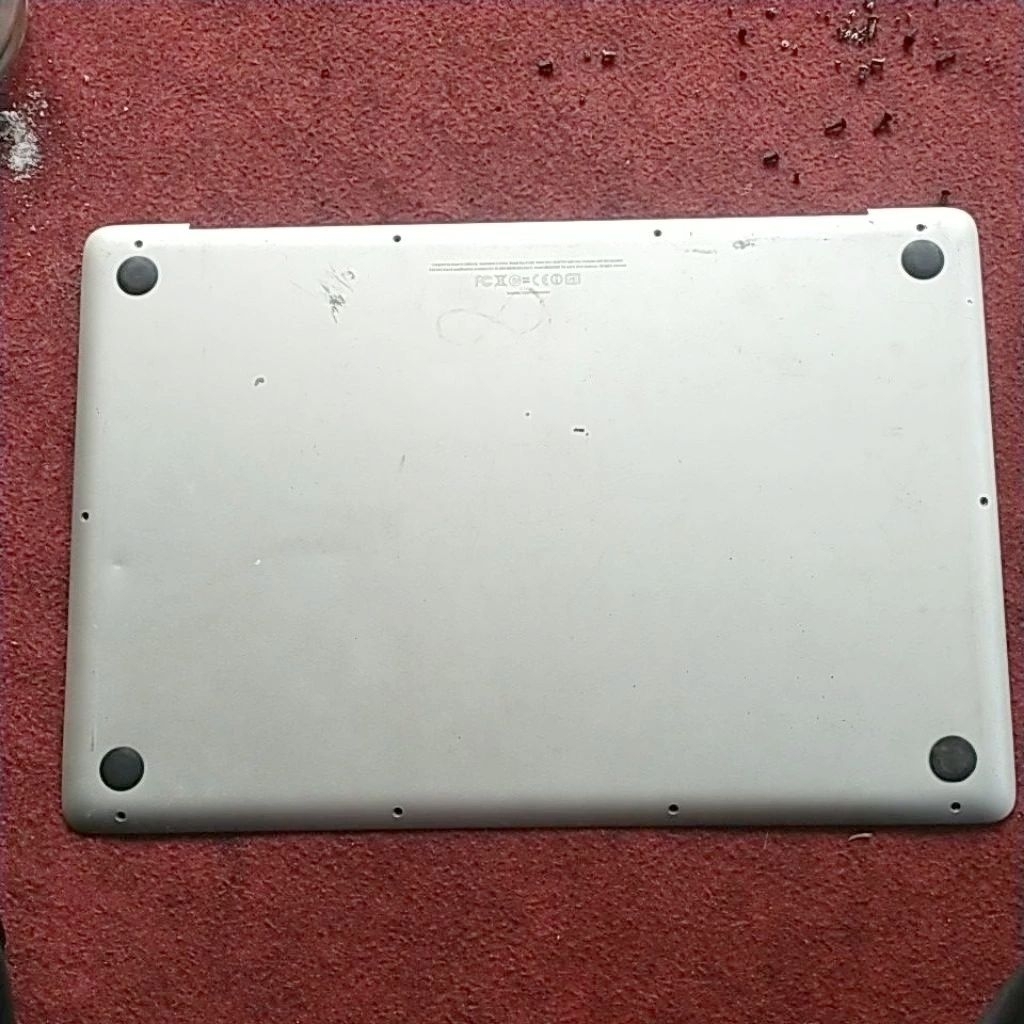 tutup kesing bawah macbook pro 2010 a1286 tutup mesin motherboard mobo macbook pro 2010 a1286