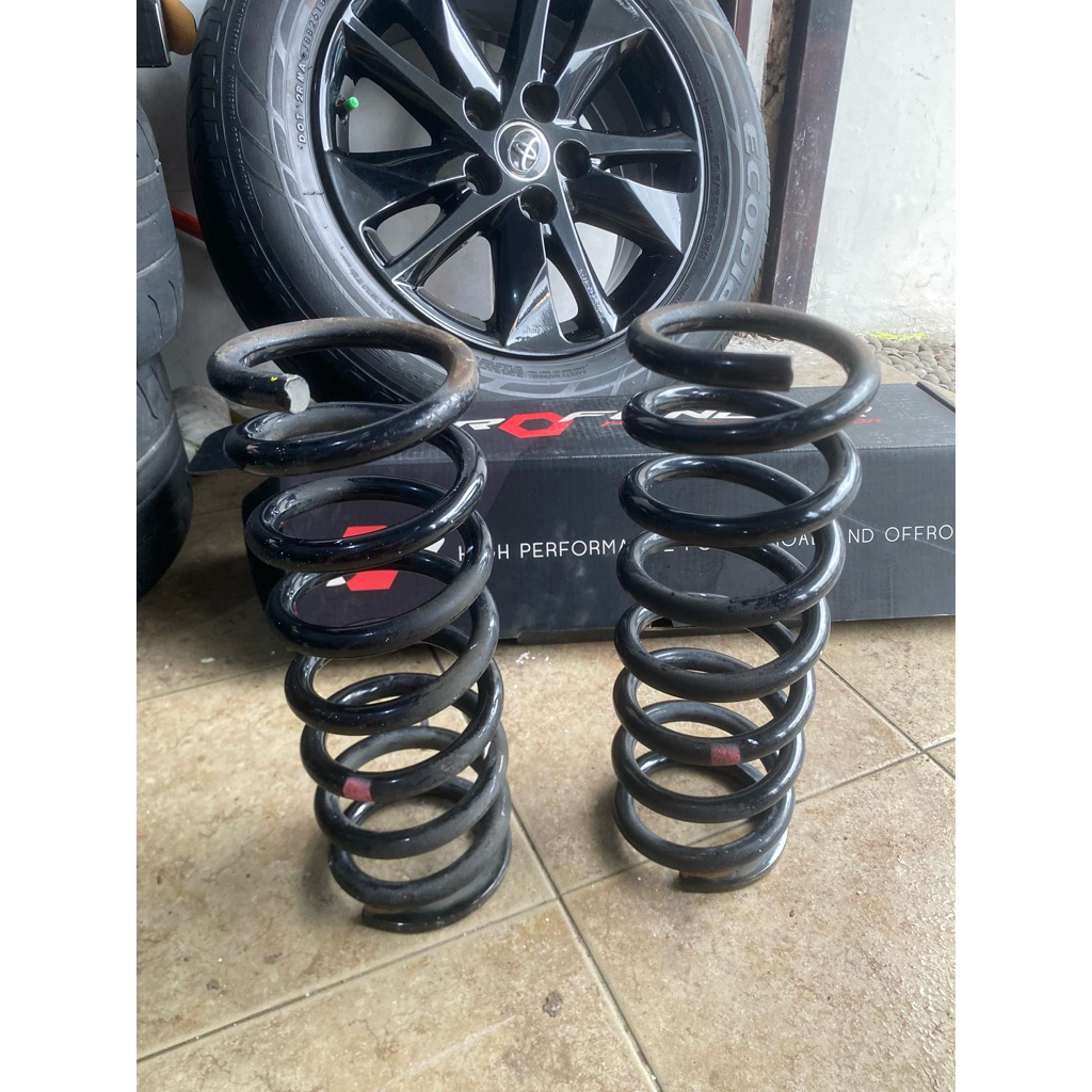 Per keong spiral innova reborn venturer belakang original