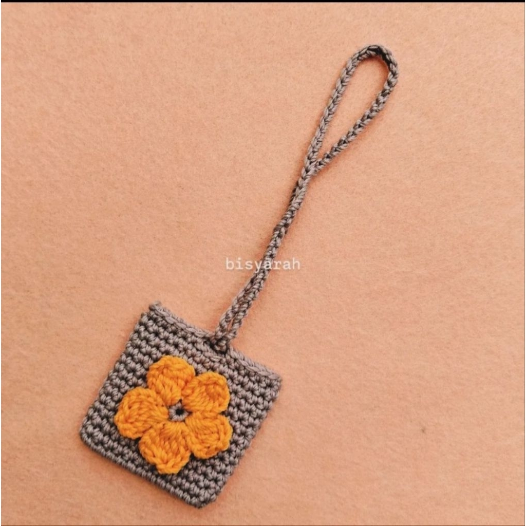 BAG CHARMS Rajut ( Hiasan Tas Rajut)