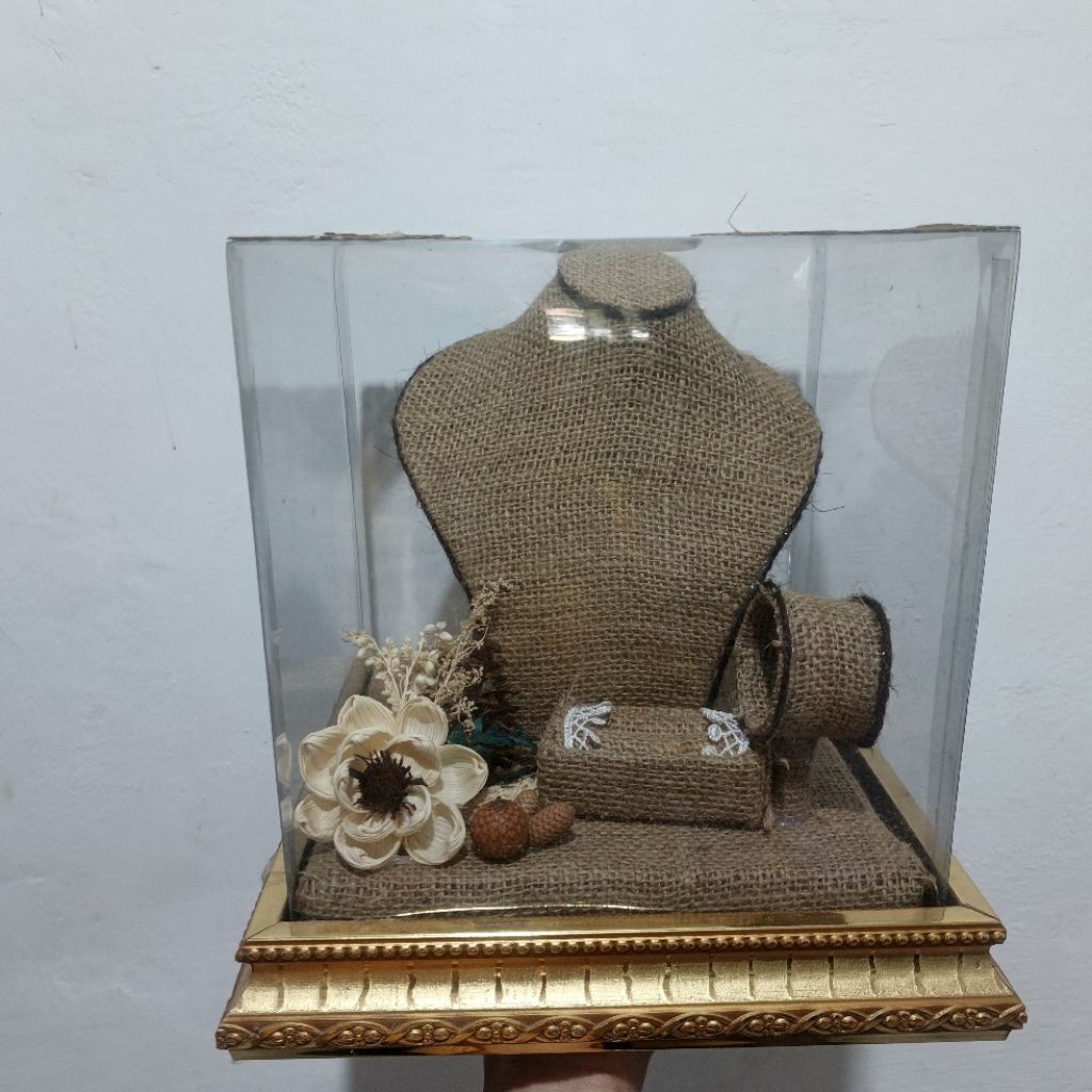 set tempat seserahan rustic (kalung+gelang+cincin)