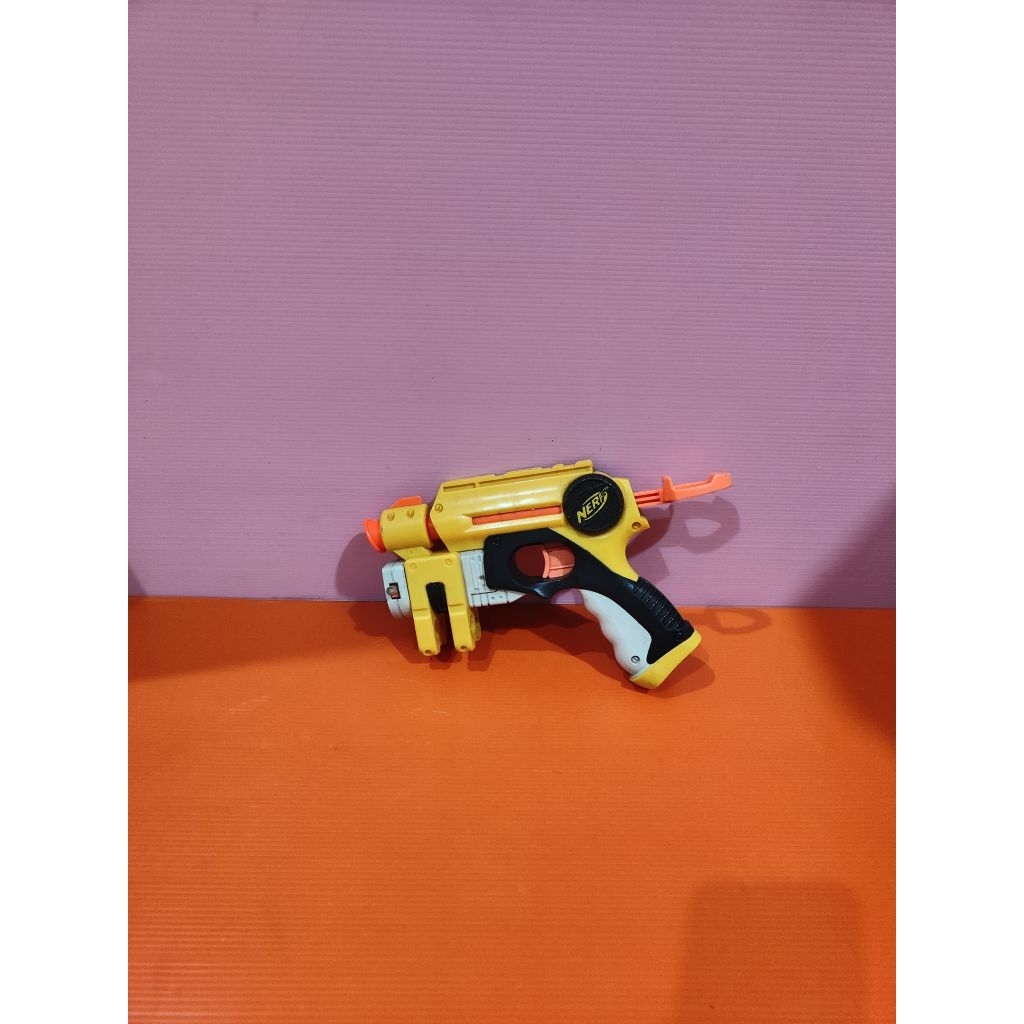Nerf Mainan Bekas Pakai