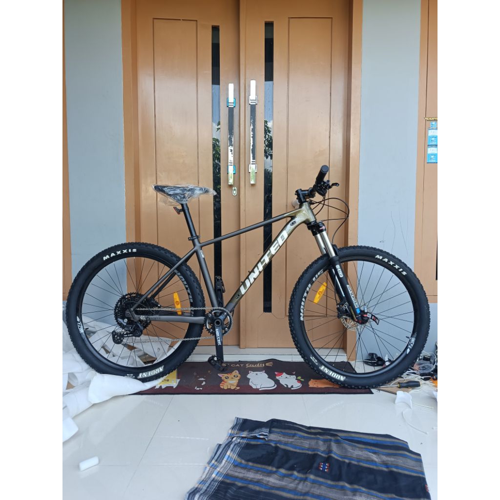 United Clovis 6.10  Baru gan Promo besar Shimano deore 12speed fork suntour xcr remote