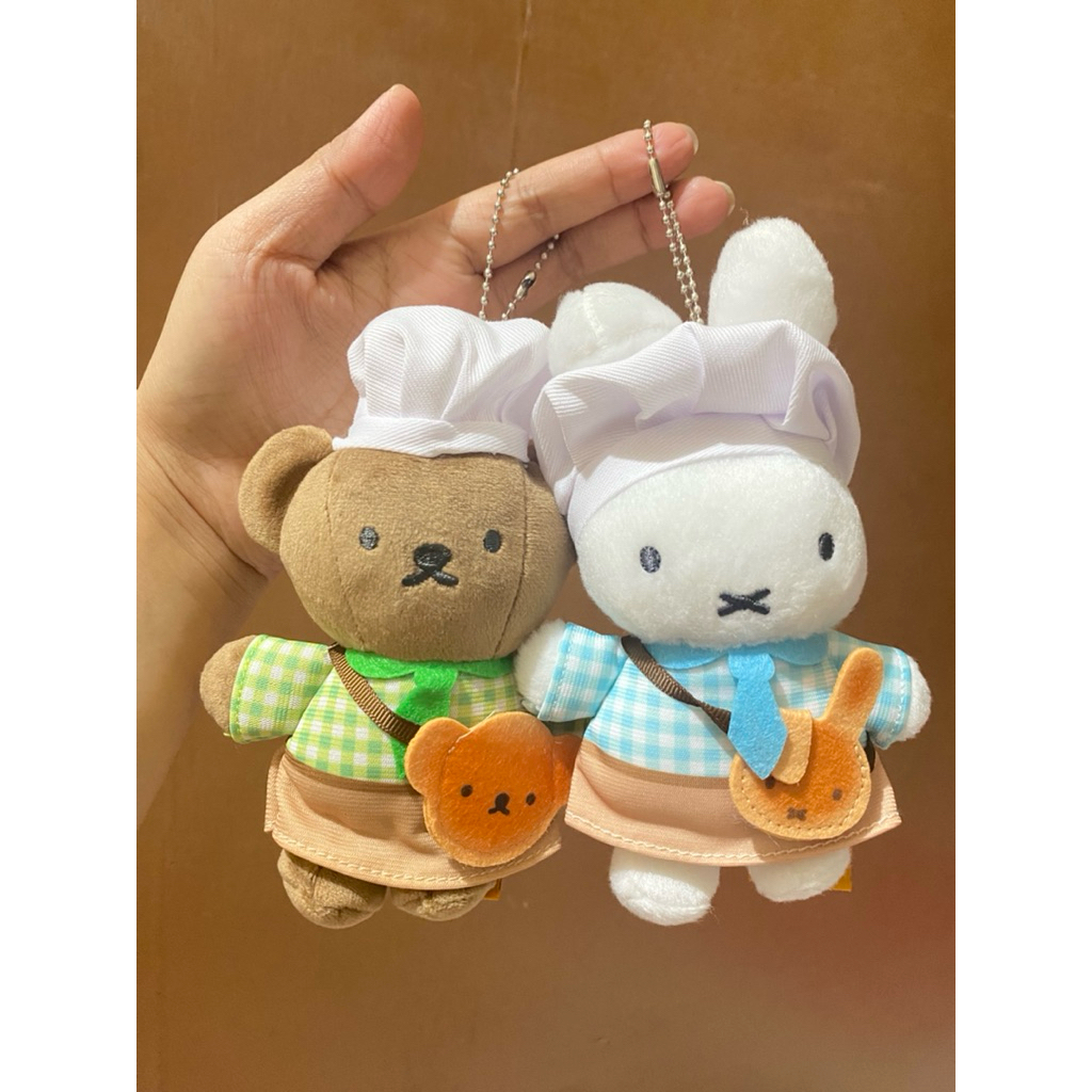 Boneka Gantungan Kunci Karakter Miffy Chef Ed Original / Boneka Gantungan Kunci Miffy / Boneka Gantu