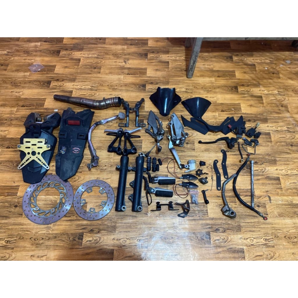 karet pijakan step depan MX king