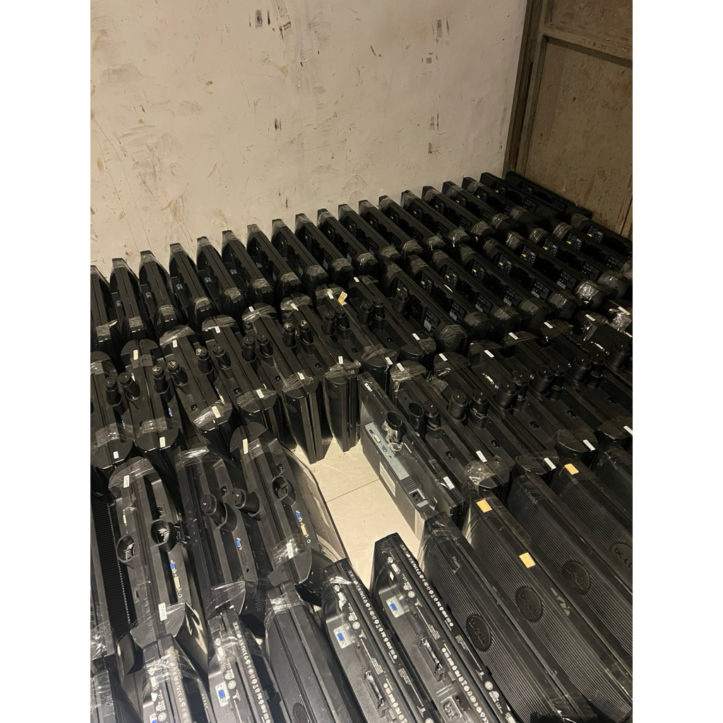 Monitor 19 inch tanpa kaki termurah