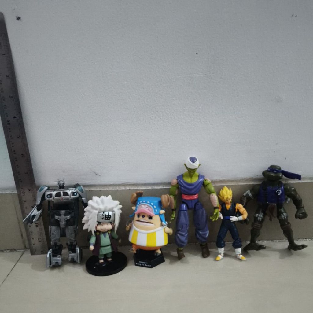 ACTION FIGURE GOKU TRANSFORMERS JIRAYA CHOPPER KURA KURA NINJA