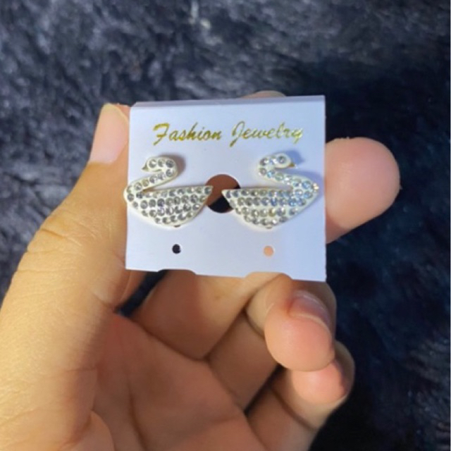 Anting Titanium Angsa Putih Kombinasi Permata Berlian Anting wanita Tusuk