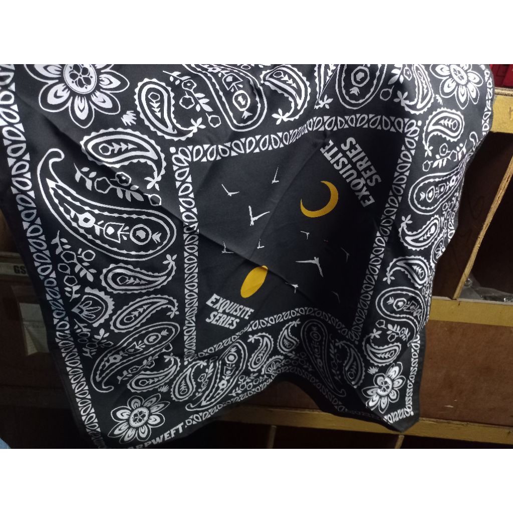 wwco bandana+totebag