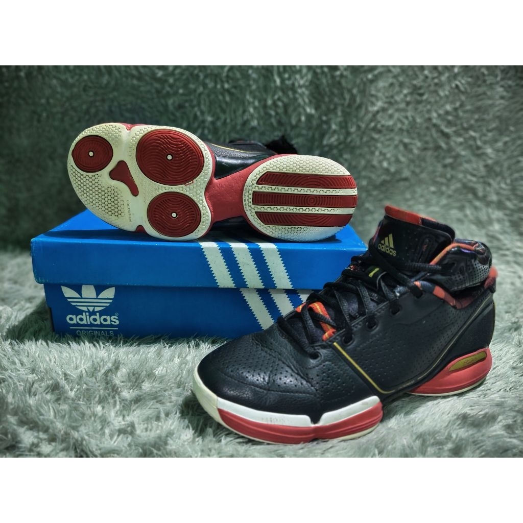 Sepatu second basket