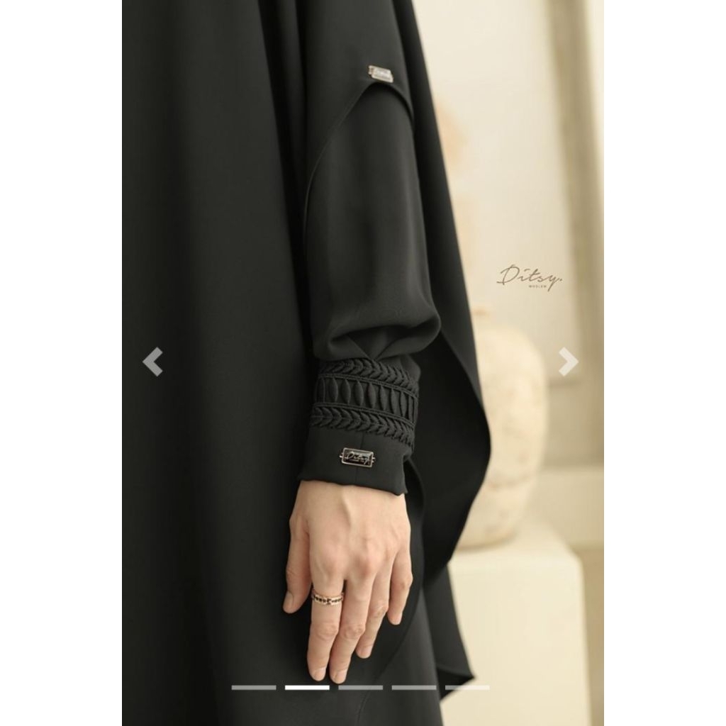 DITSY MOSLEM -Leya Maira Black, lilura orion blue, little vhala bittercocho Agustus 2025