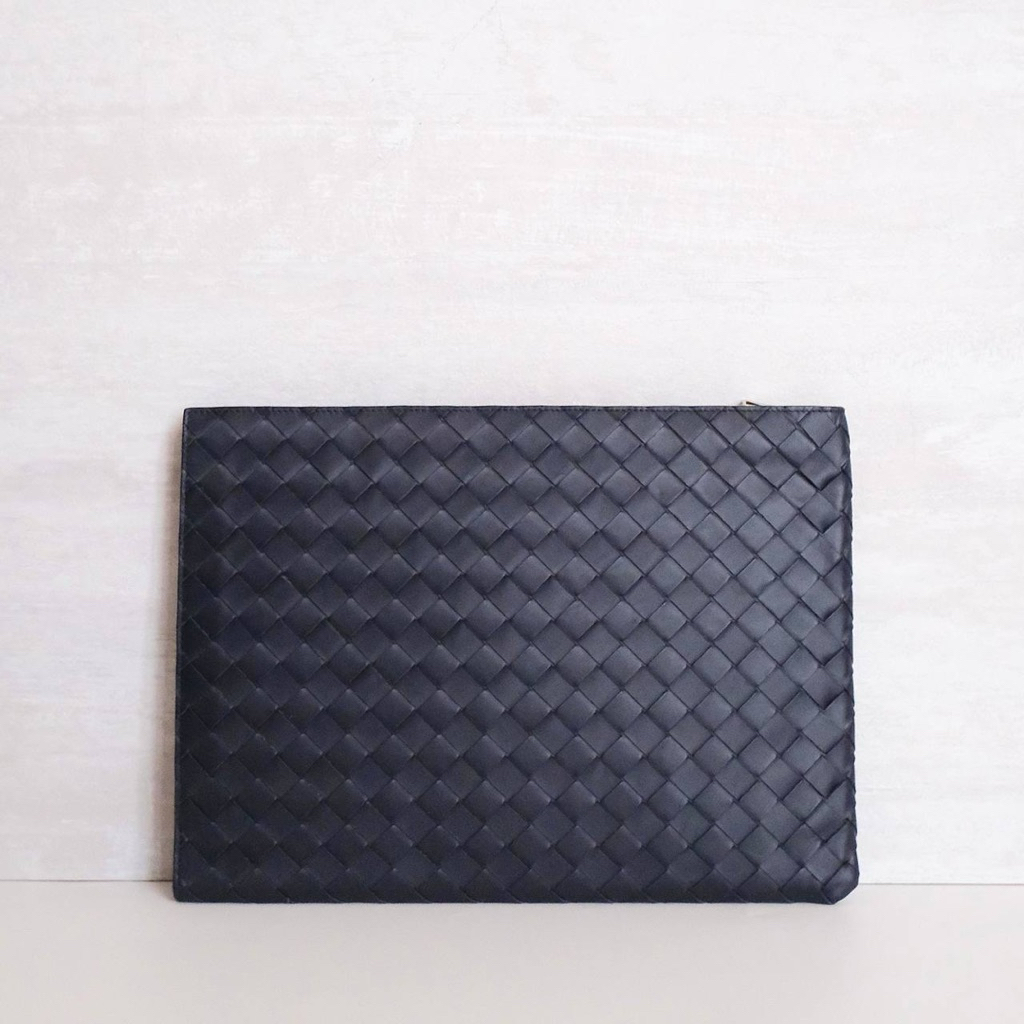 BOTTEGA VENETA POUCH POCHETTE CLUTCH IN DEEP BLUE SPACE - YELLOW GREEN POLLEN