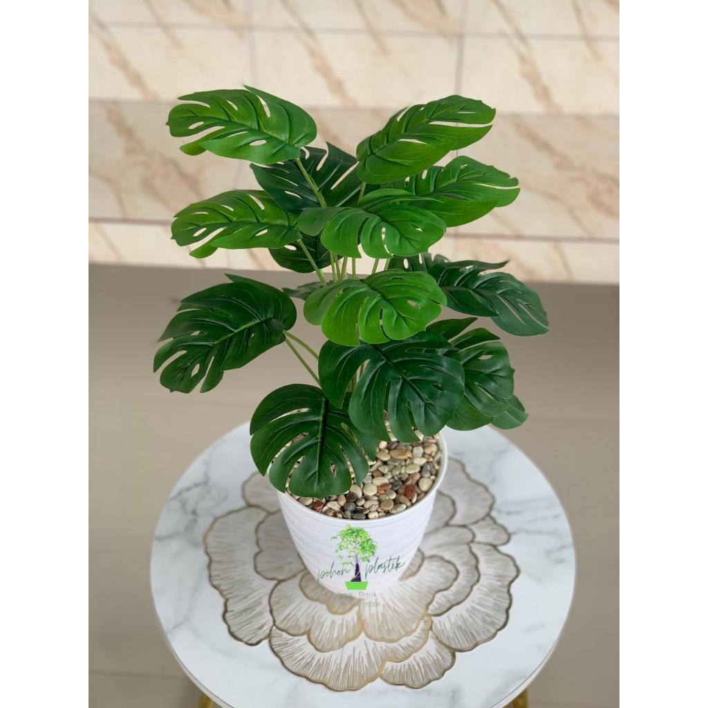 DAUN MONSTERA CORAK / 18 DAUN PLASTIK / MONSTERA ARTIFICIAL Tinggi ± 60cm TANAMAN HIAS SUDUT RUMAH P