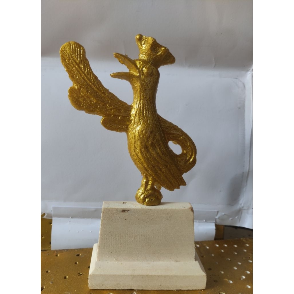 Tropy/piala burung berkicau