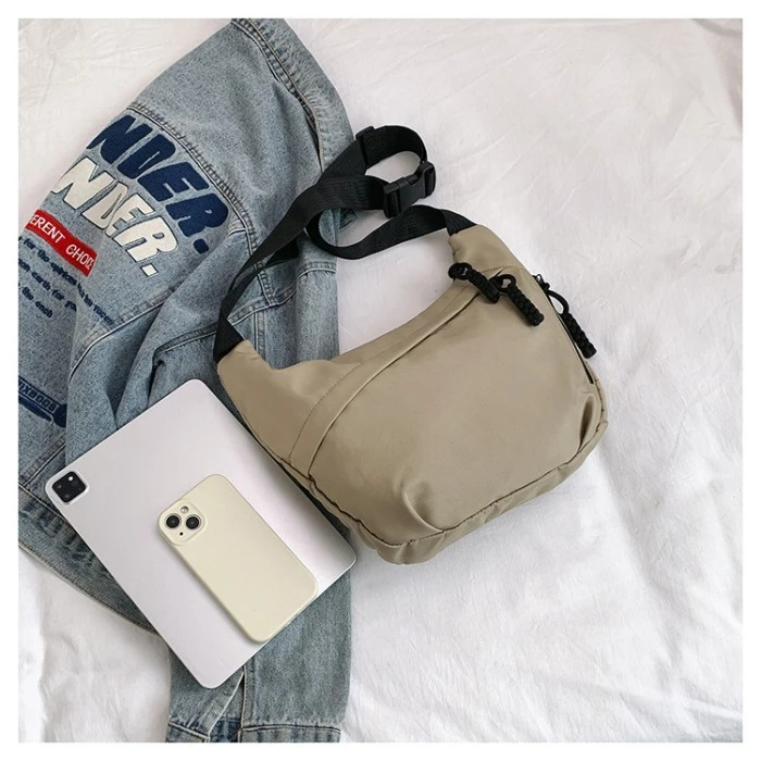 Tas Wanita Simple / Tas Selempang Wanita / Bodypack / Tas Anti Air / Tas Waterproof / Tas Selempang 