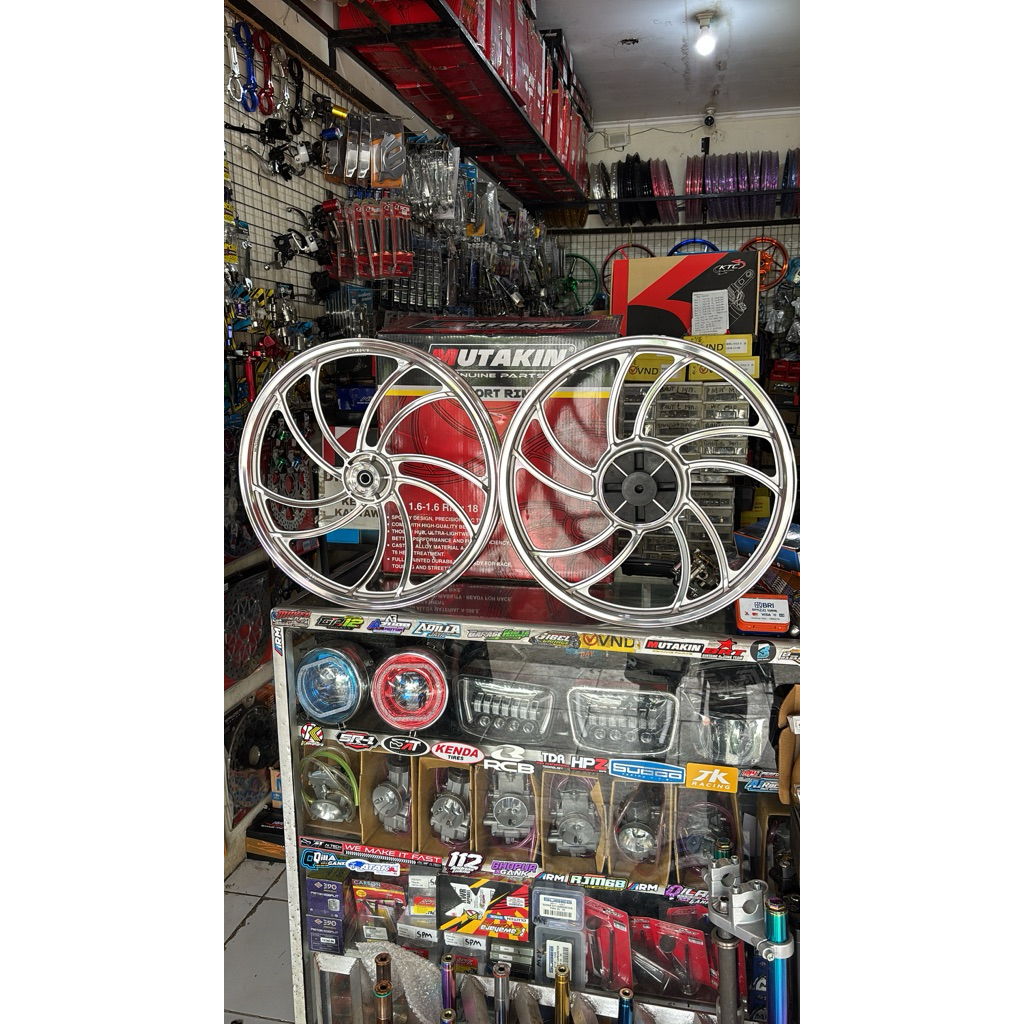 velg Mutakin Cefiro Ring 18 Silver PNP RX King