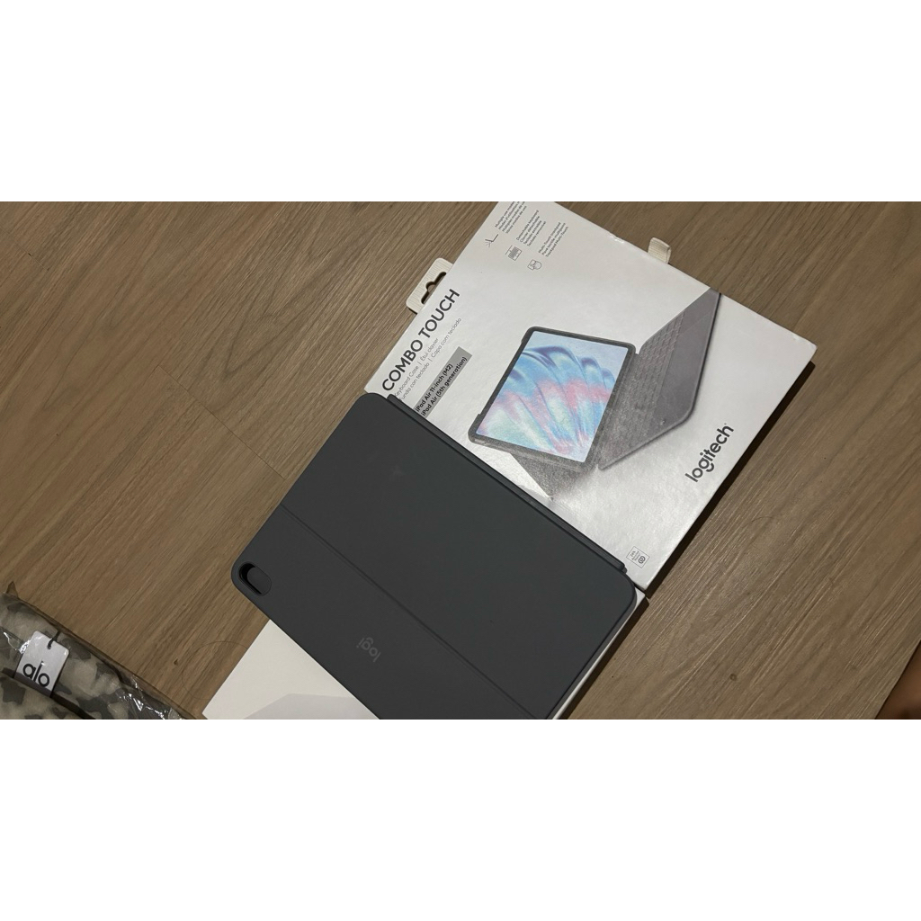 Keyboard Case Logitech for Ipad M2