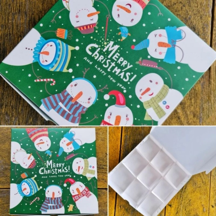 10 Pcs Dus sekat 9 Natal SNOWMAN Ukuran 22x22x4.5