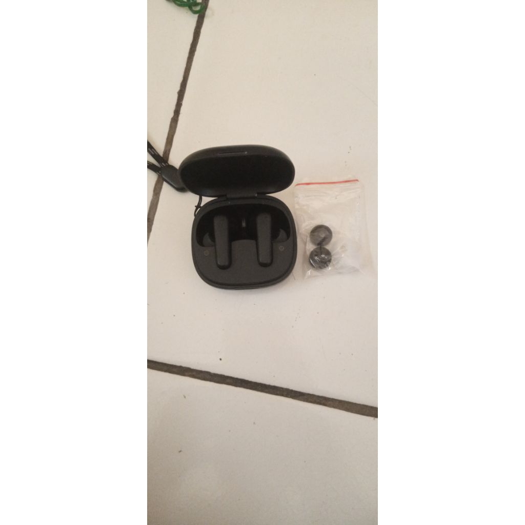 tws soundcore  batangan