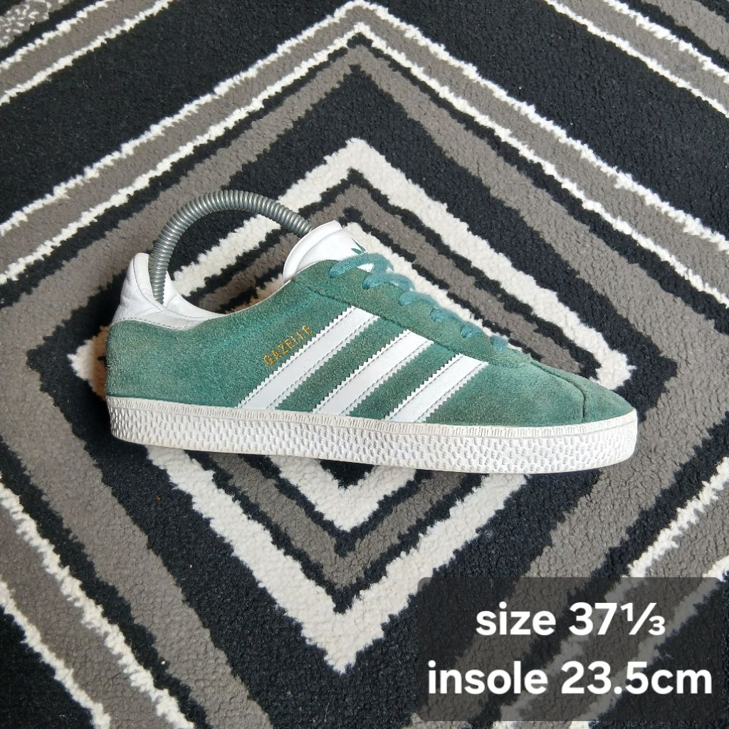 sepatu second adidas gazelle