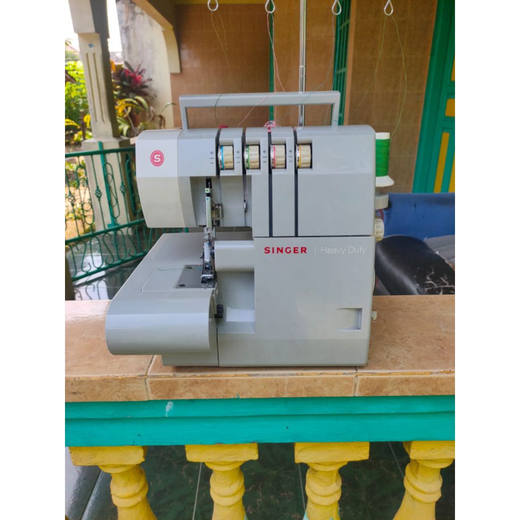 Mesin obras dan neci Singer 2/3/4 benang