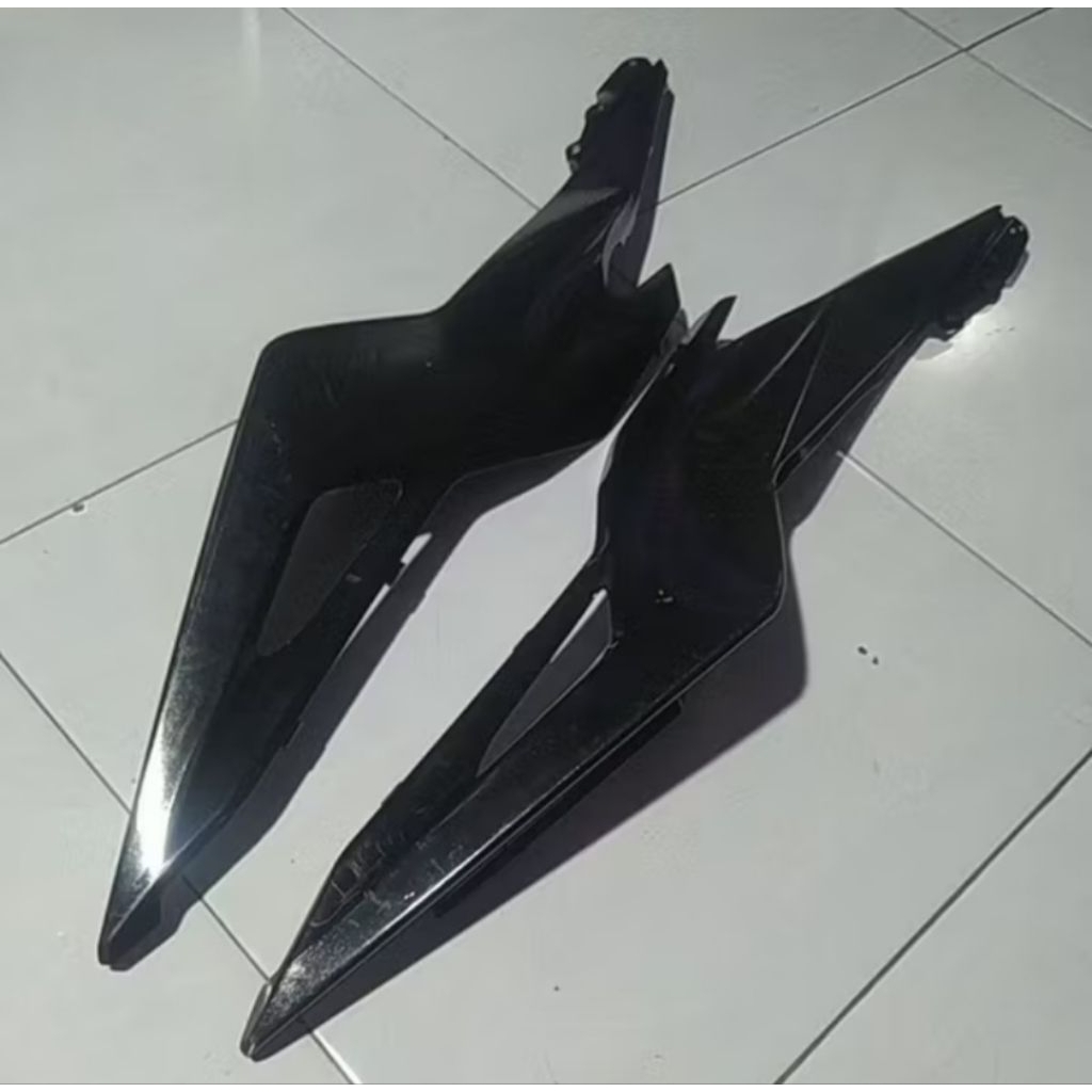 cover body samping belakang (SET) kanan dan kiri Honda CBR 150R led FACELIFT K45 Original