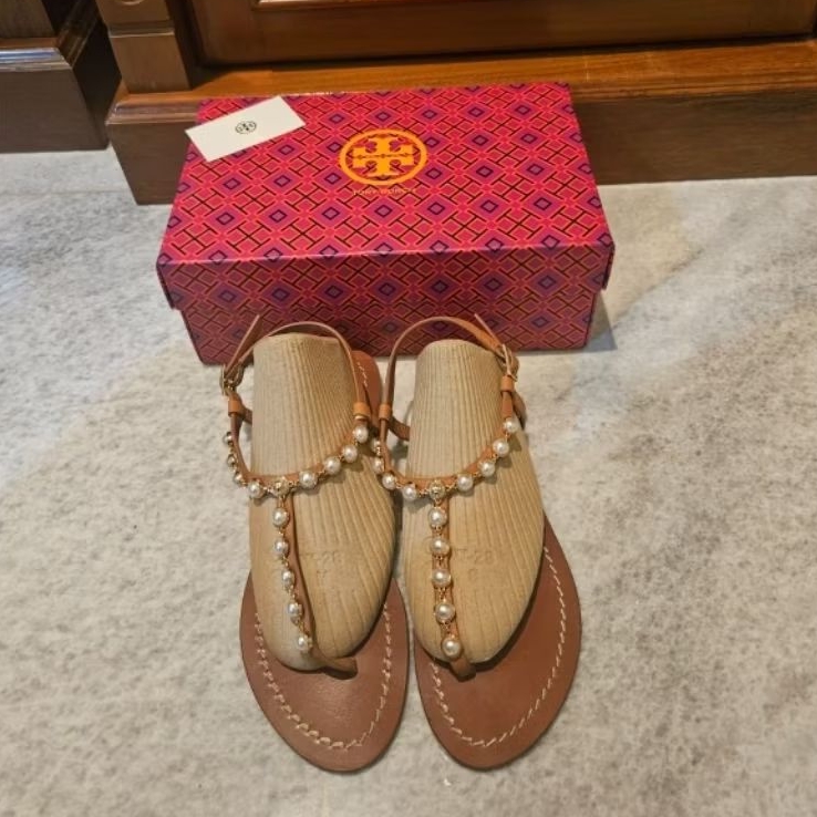 [PRELOVED] Tory Burch Emmy Pearl Sandal Calf Leather Size 7 100% Original