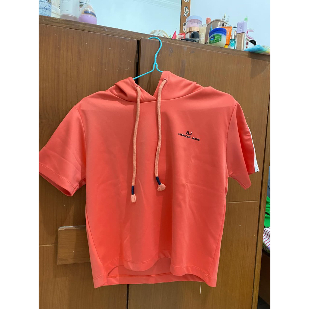 coral short-sleeve hoodie