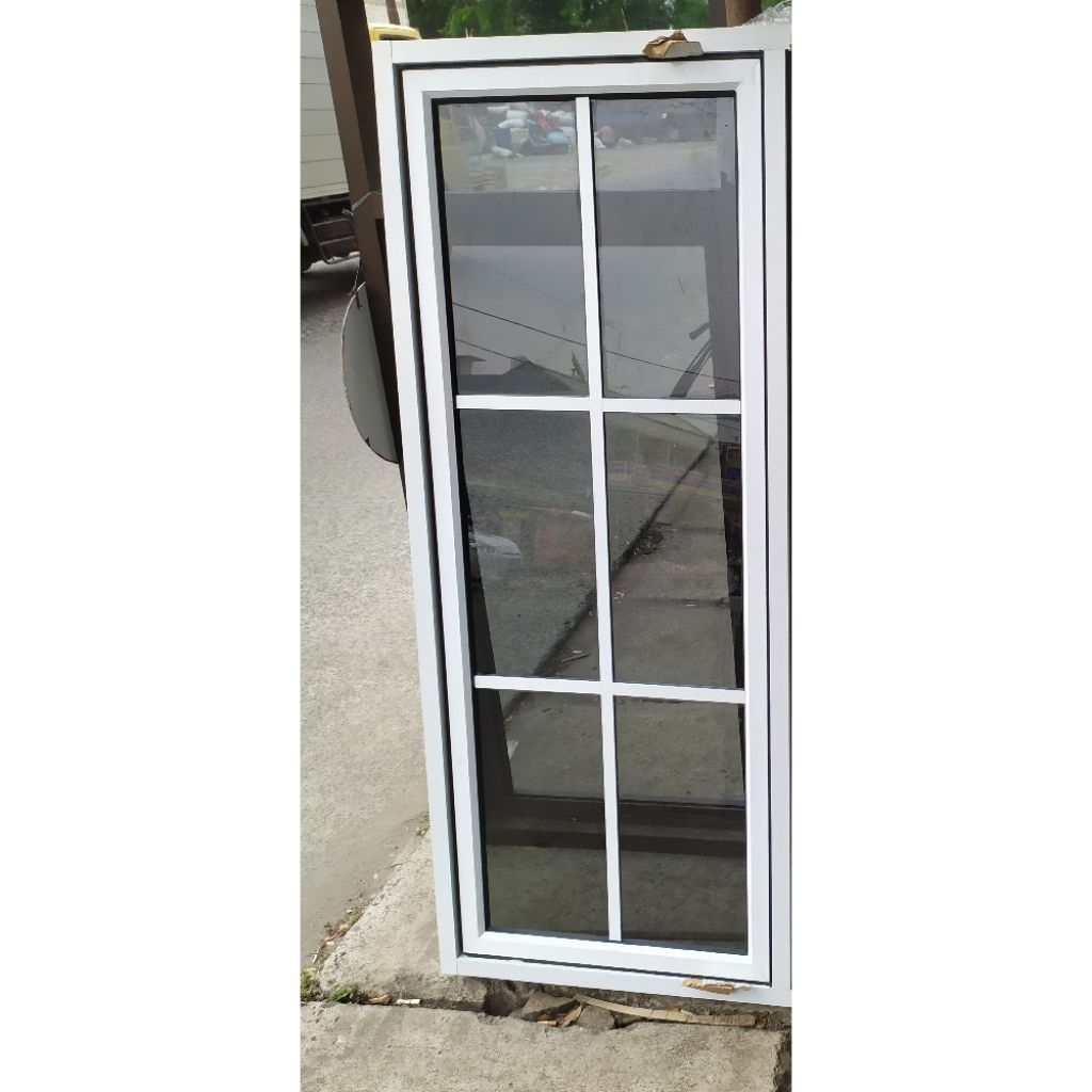 jendela aluminium 50x120 ornamen