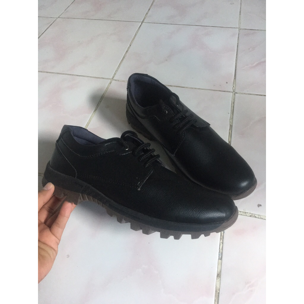 SEPATU CASUAL FLADEO ORI MATAHARI MALL