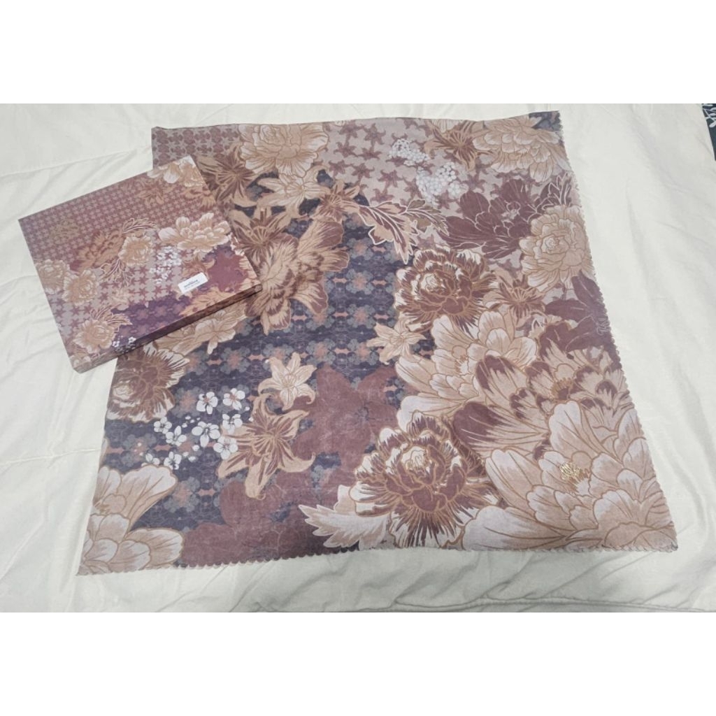 preloved Heaven Lights Scarf