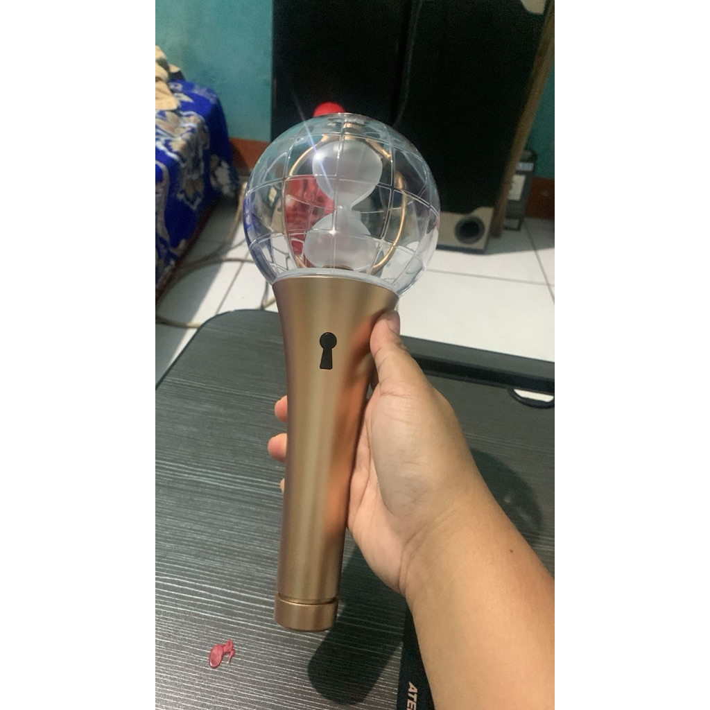 lightiny / lightstick ateez (BRAND NEW)