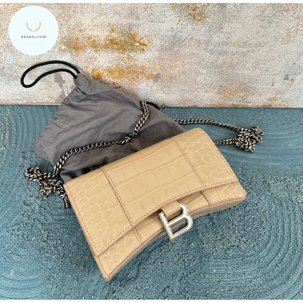 Balenciaga Hourglass Croco WOC Beige