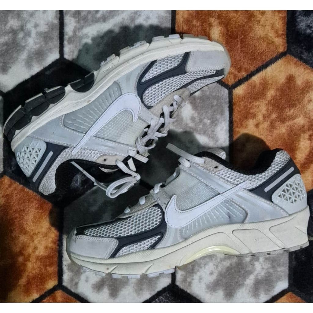 Nike Zoom Vomero 5 Supersonic