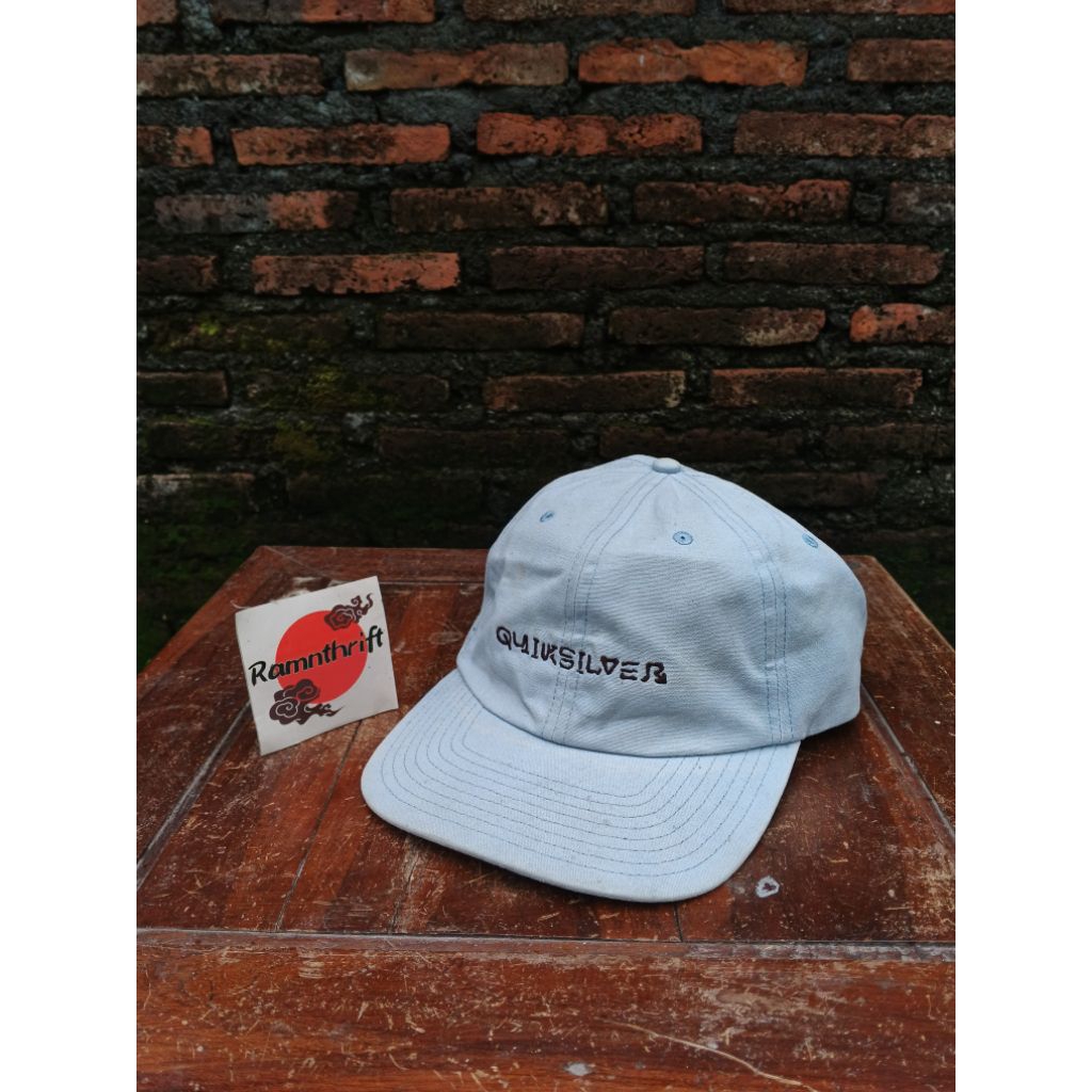 topi quiksilver