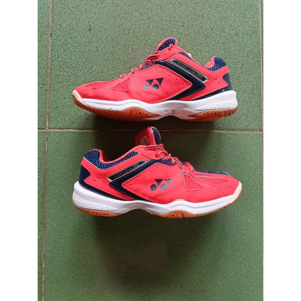 Sepatu badminton second(Yonex)