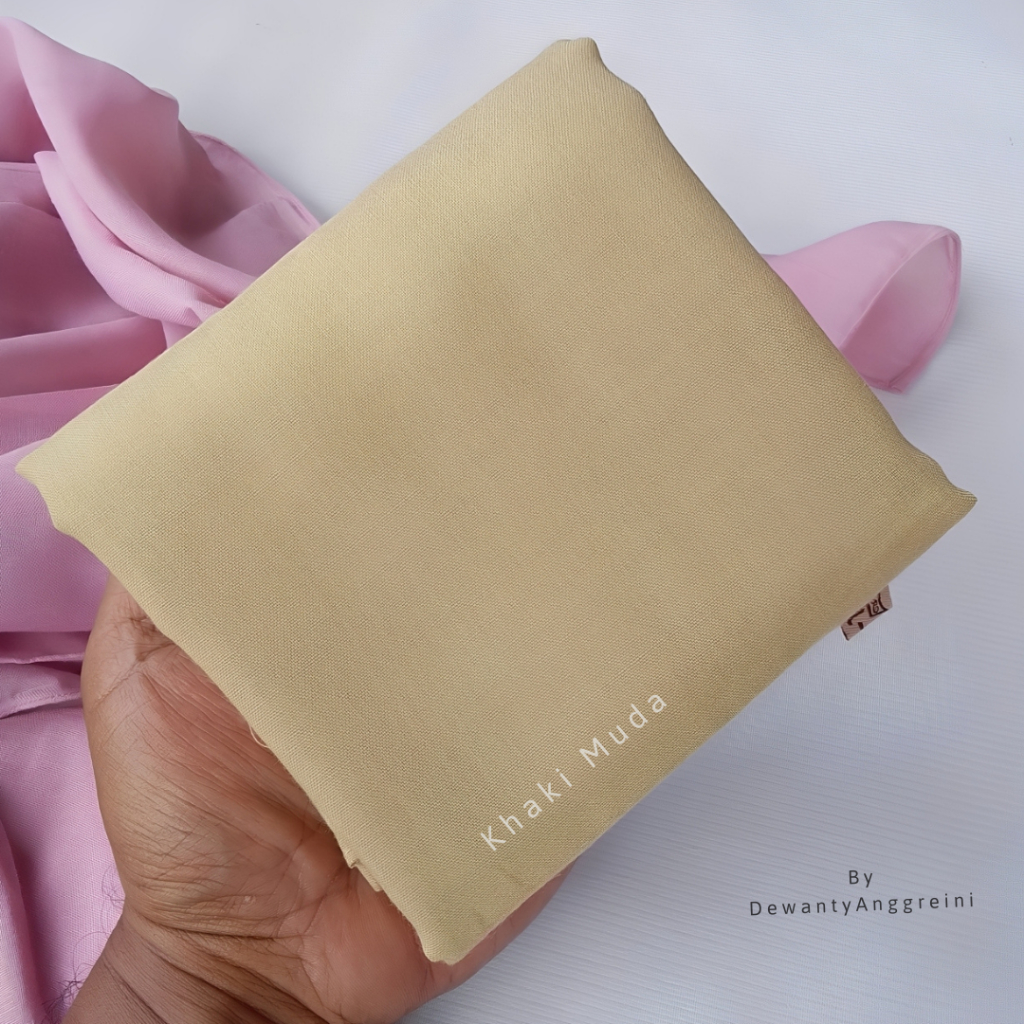 Jilbab Segi empat Paris Premium Warna Khaki Muda