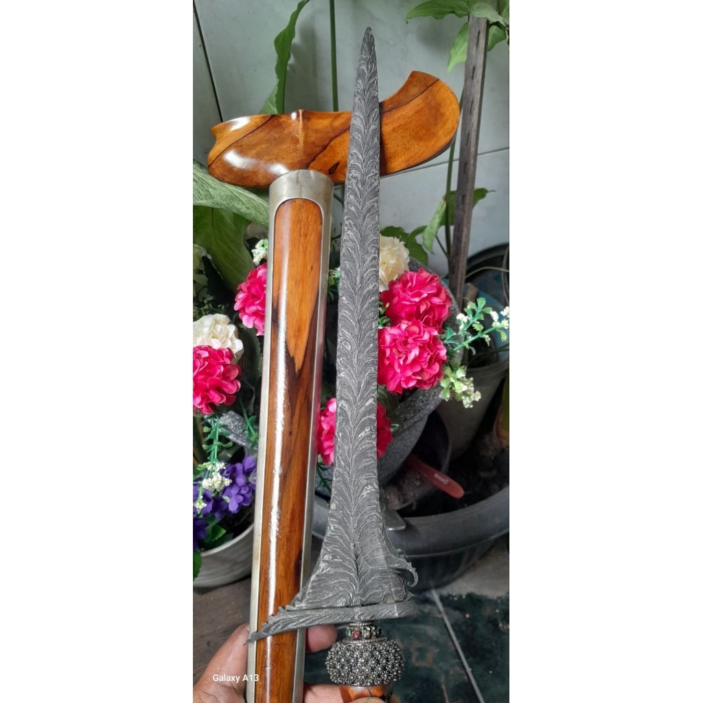 keris sempaner pamor miring